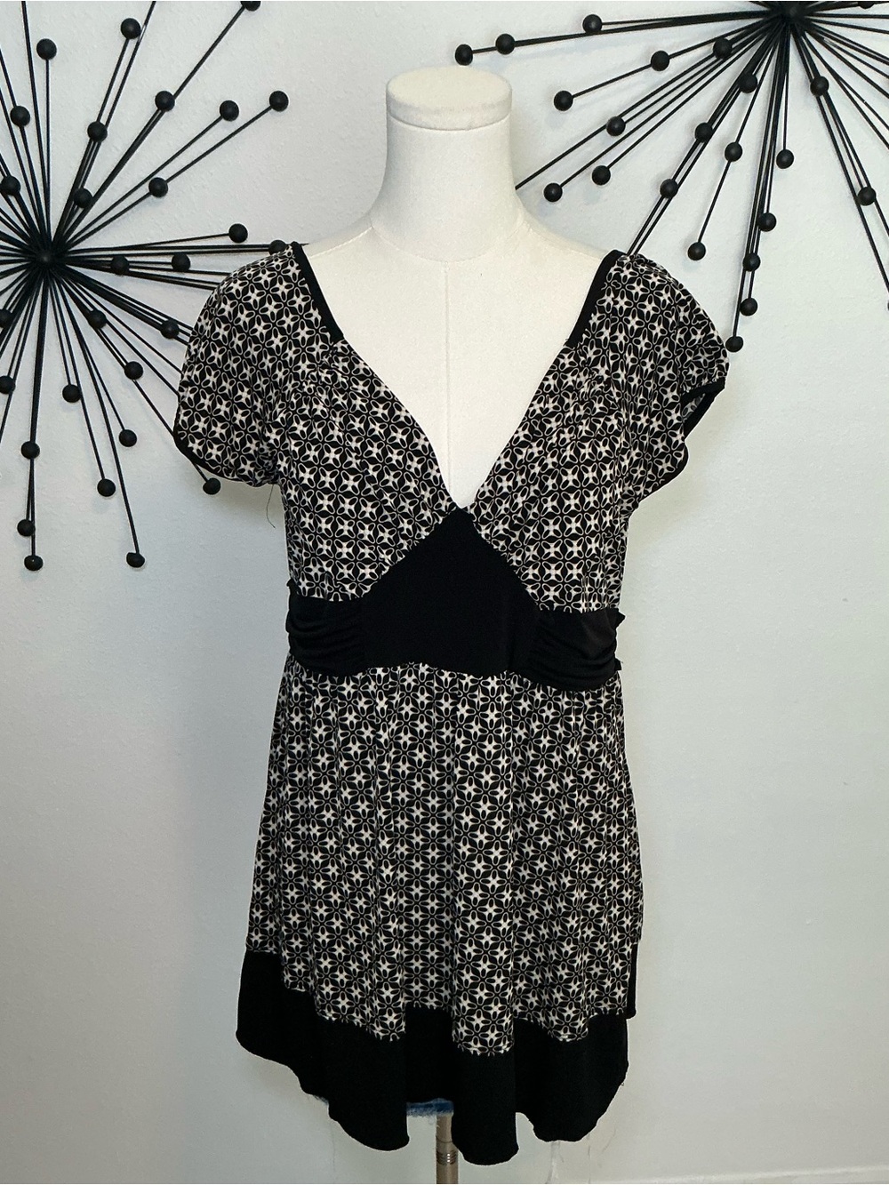 Cocomo Black White Geometric Print Babydoll Dress Empire Waist Size Medium